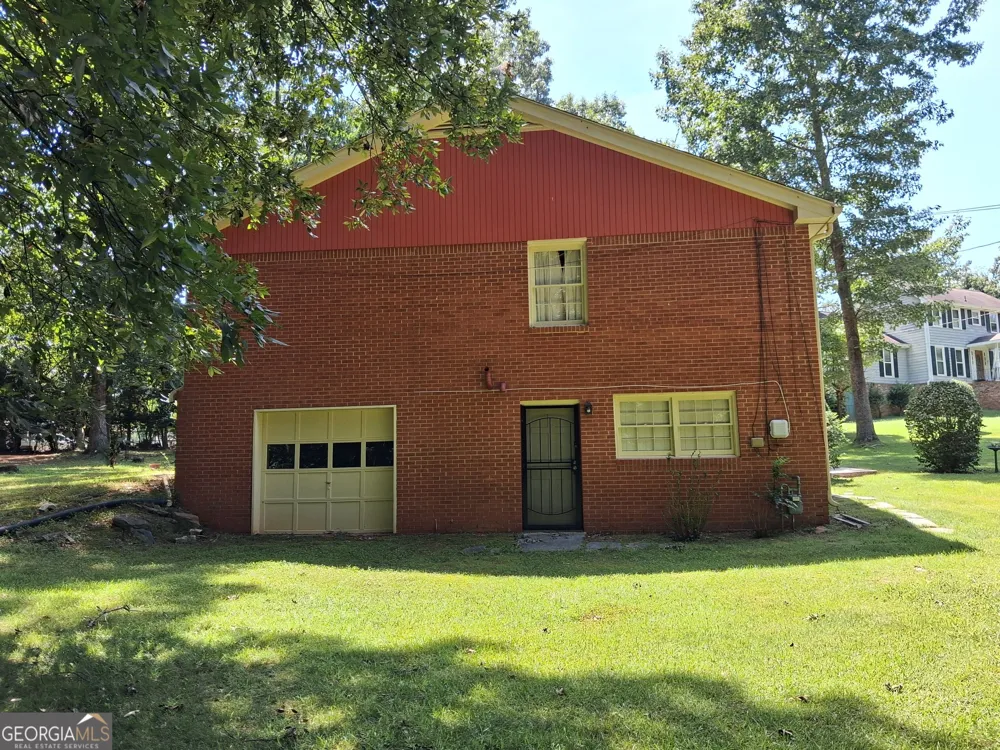 2589 King CIR SE Conyers, GA 30013