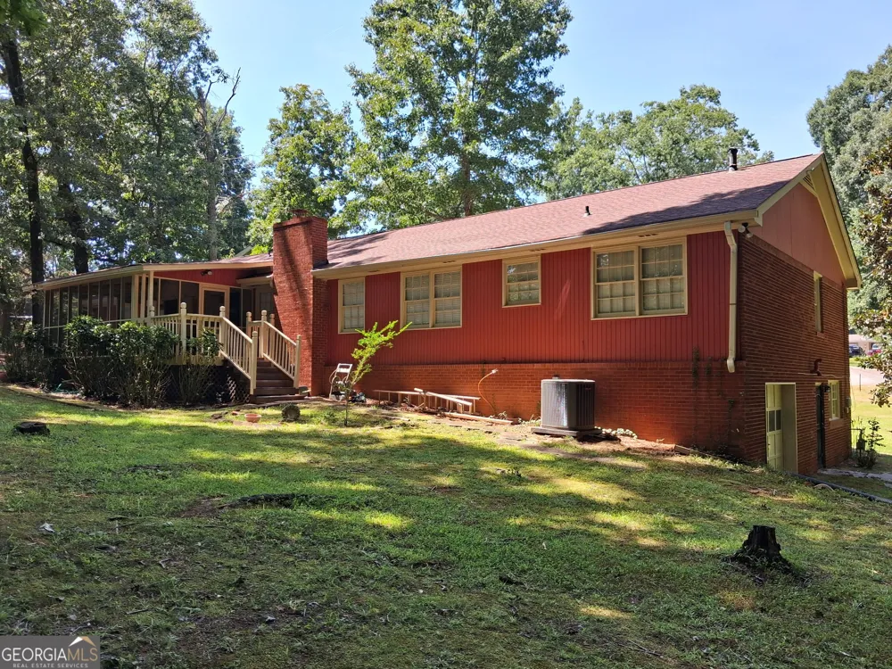 2589 King CIR SE Conyers, GA 30013