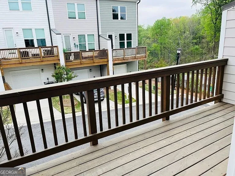 2635 Creekside DR NW Atlanta, GA 30318