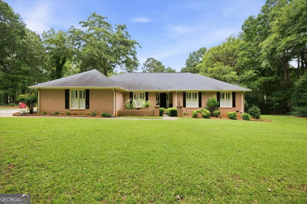 595 Heritage DR Macon, GA 31210