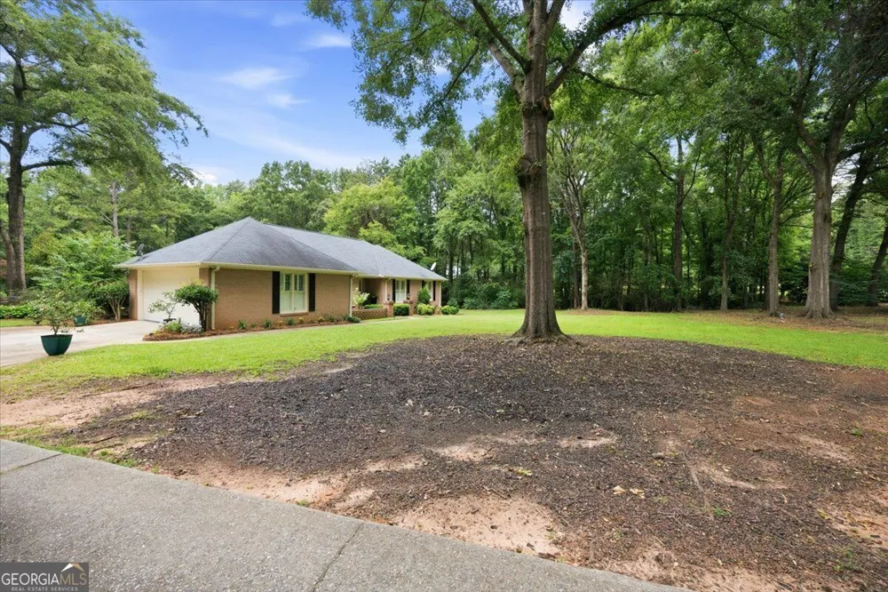 595 Heritage DR Macon, GA 31210