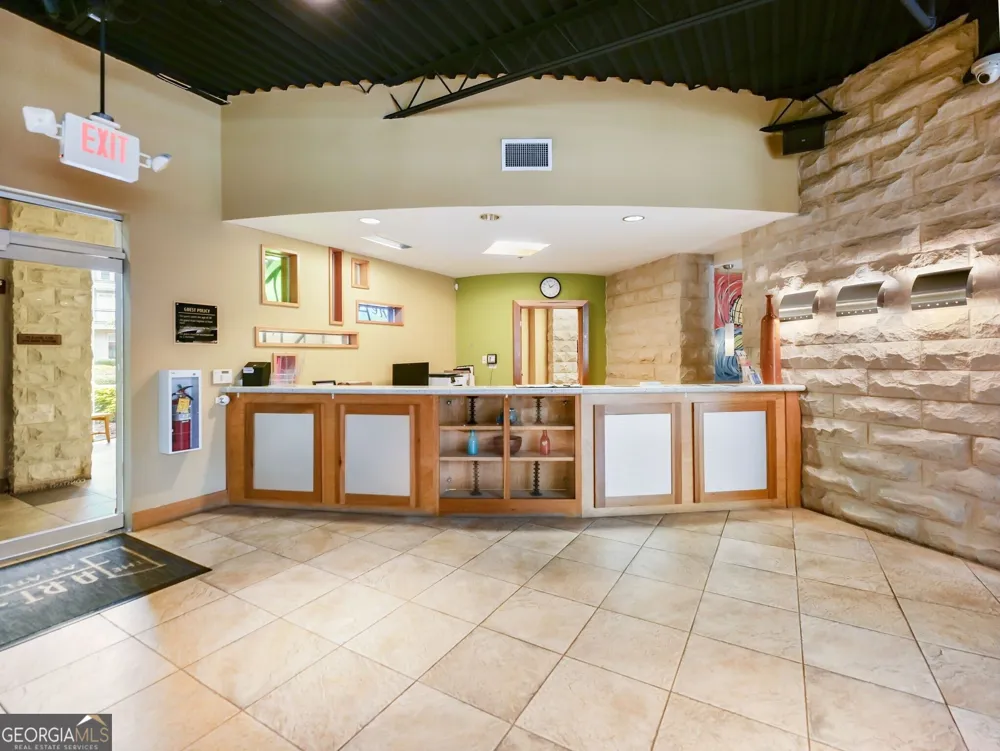 400 17th ST NW Atlanta, GA 30318