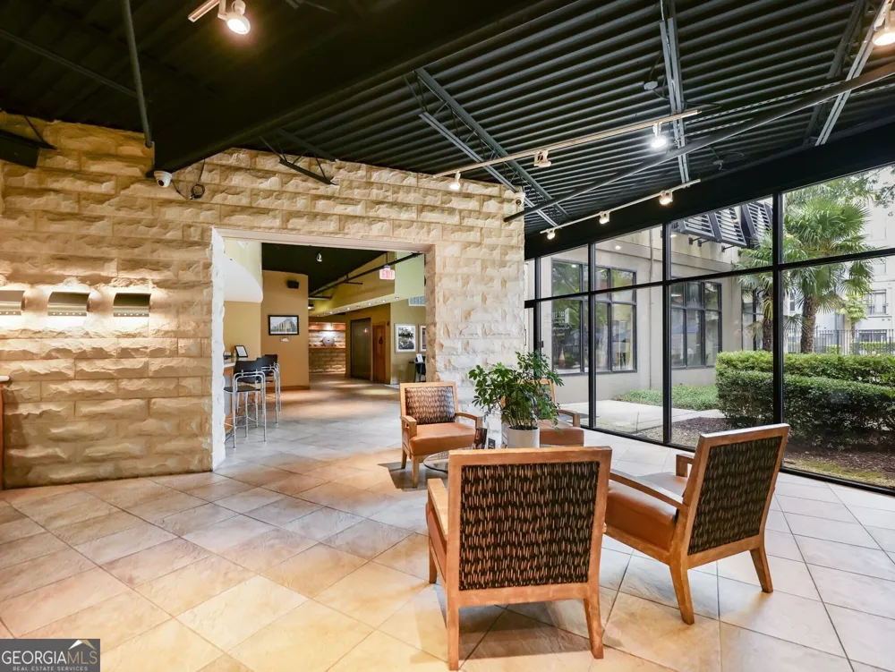 400 17th ST NW Atlanta, GA 30318
