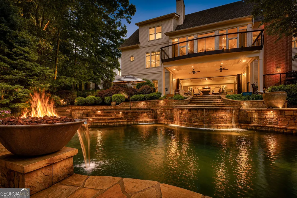 114 Northeast Cove CIR Dawsonville, GA 30534
