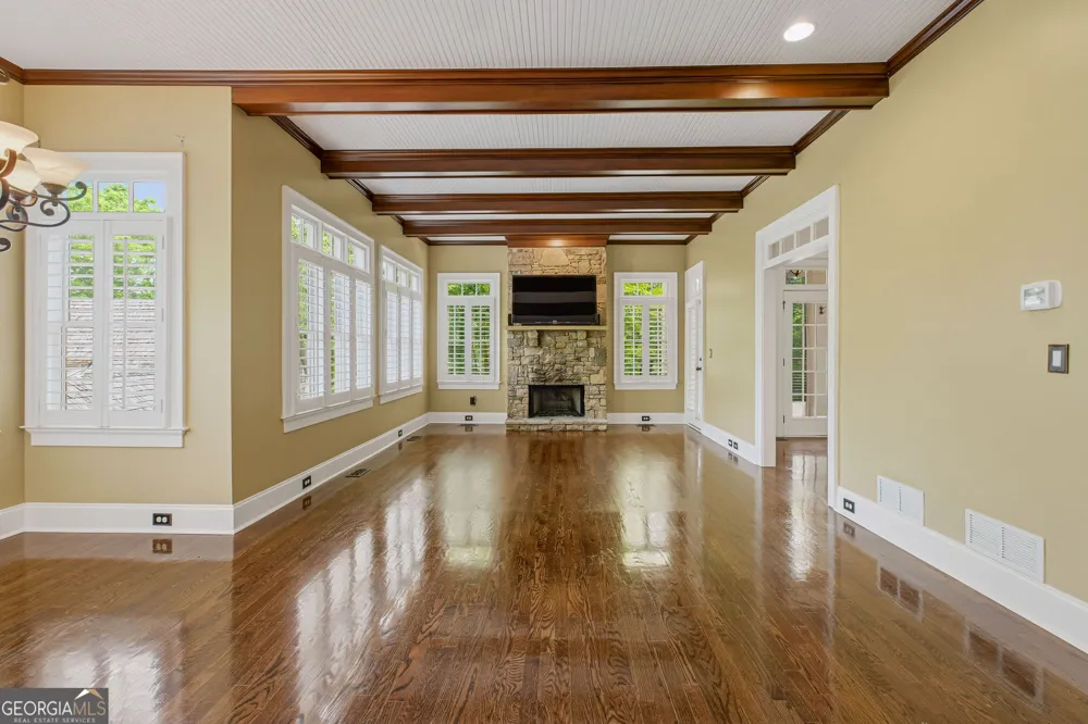 114 Northeast Cove CIR Dawsonville, GA 30534