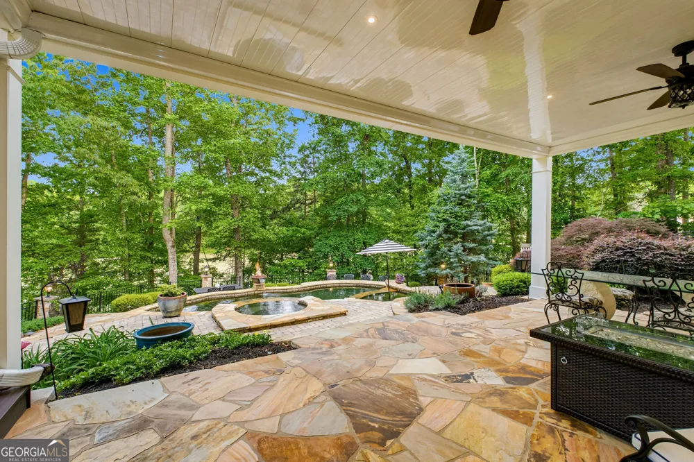 114 Northeast Cove CIR Dawsonville, GA 30534