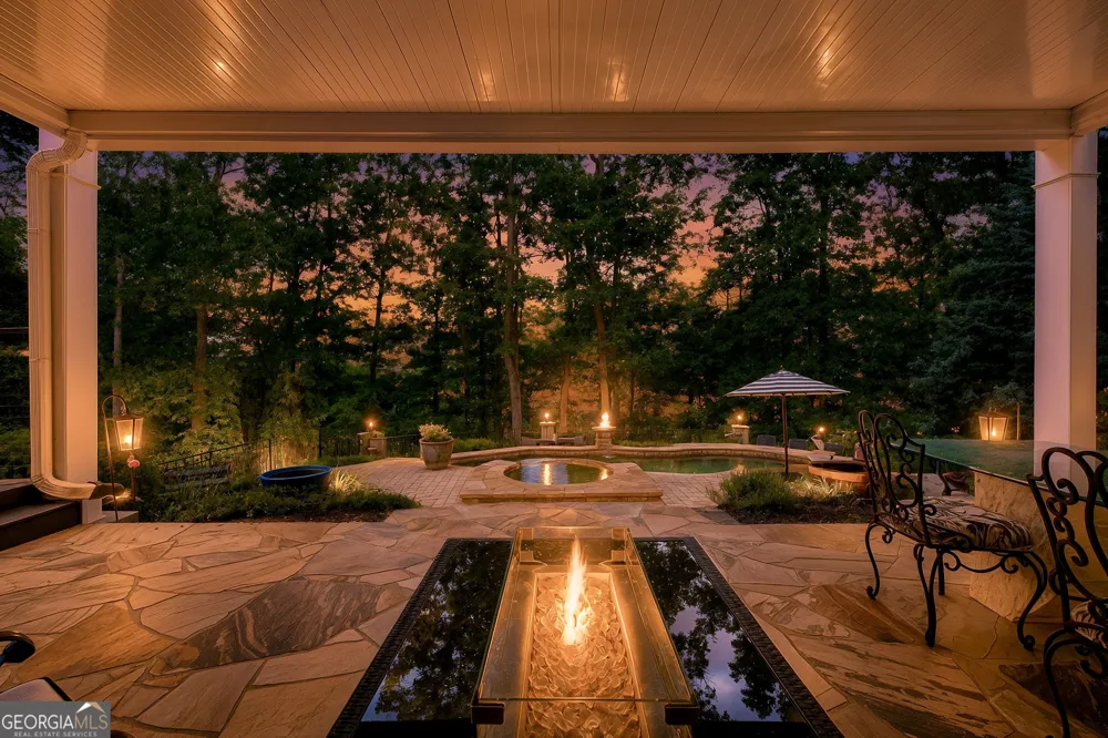 114 Northeast Cove CIR Dawsonville, GA 30534