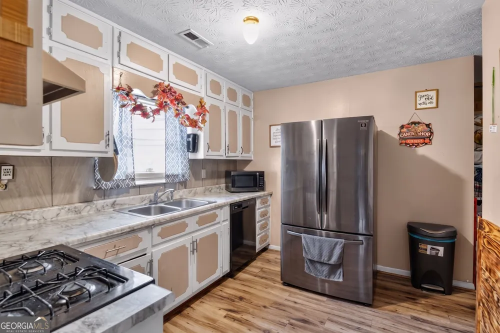 214 Walthall RD Jackson, GA 30233