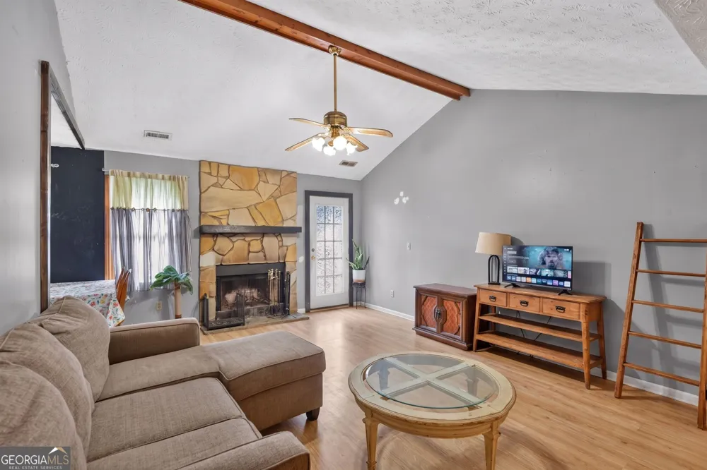 214 Walthall RD Jackson, GA 30233