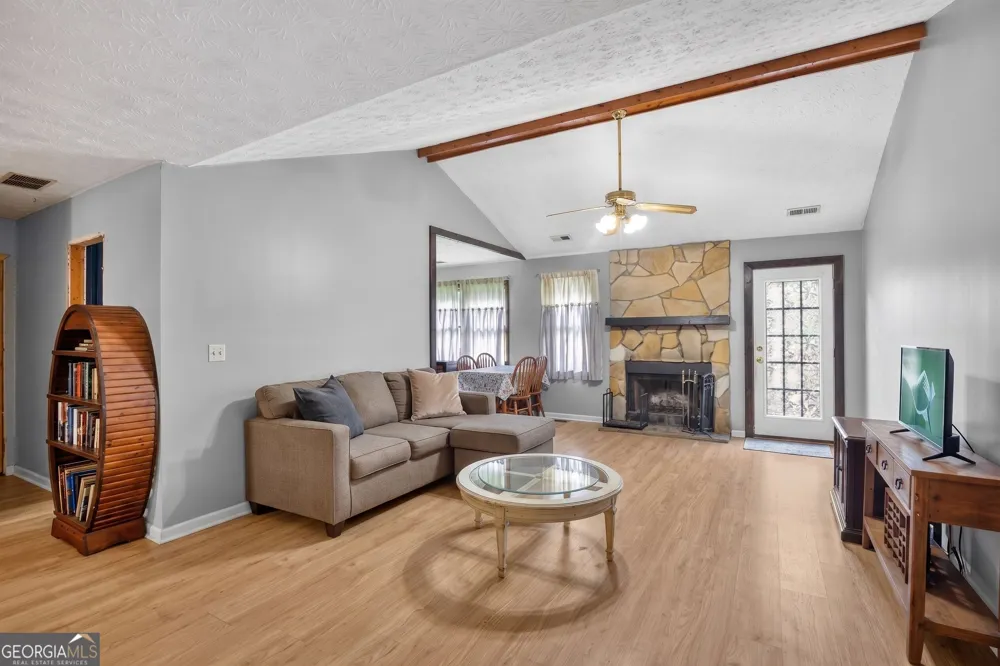 214 Walthall RD Jackson, GA 30233