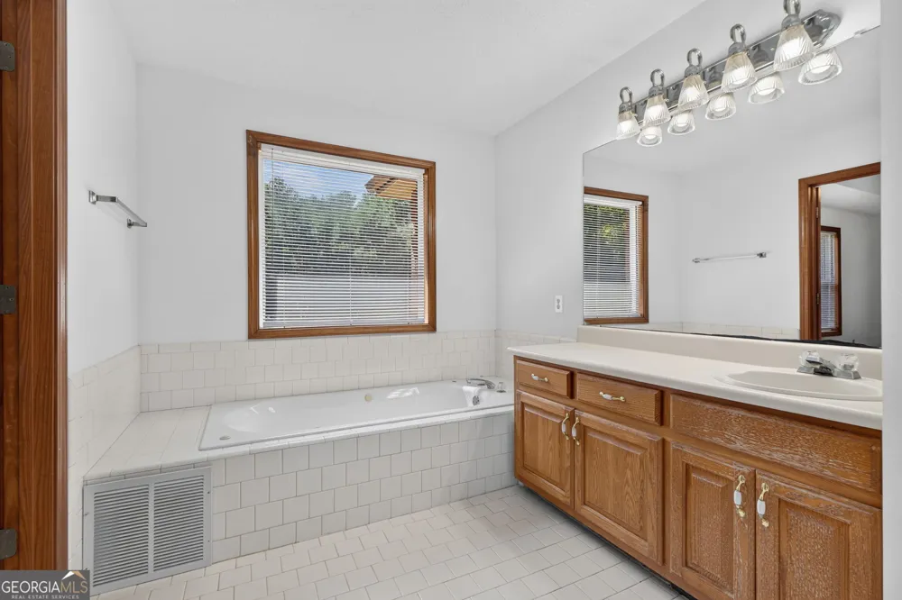 2762 Lester Mill RD Locust Grove, GA 30248