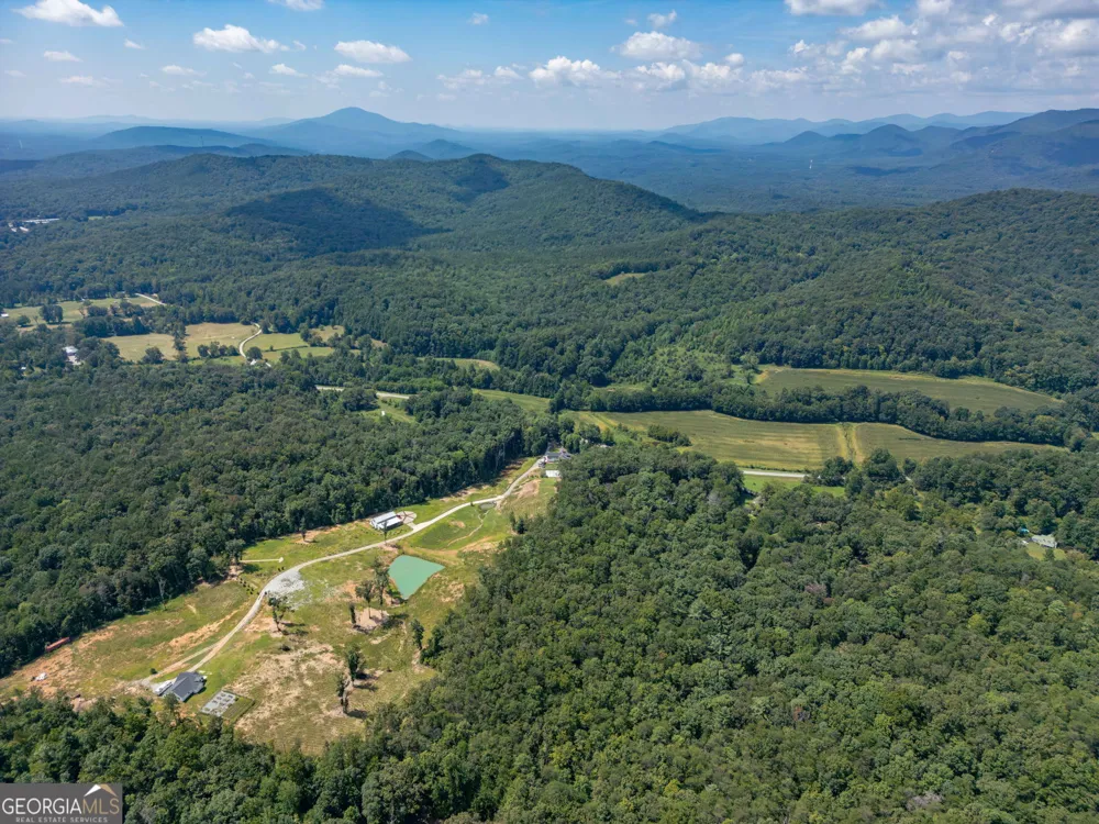 112 Kennedy Mountain RD Clarkesville, GA 30523