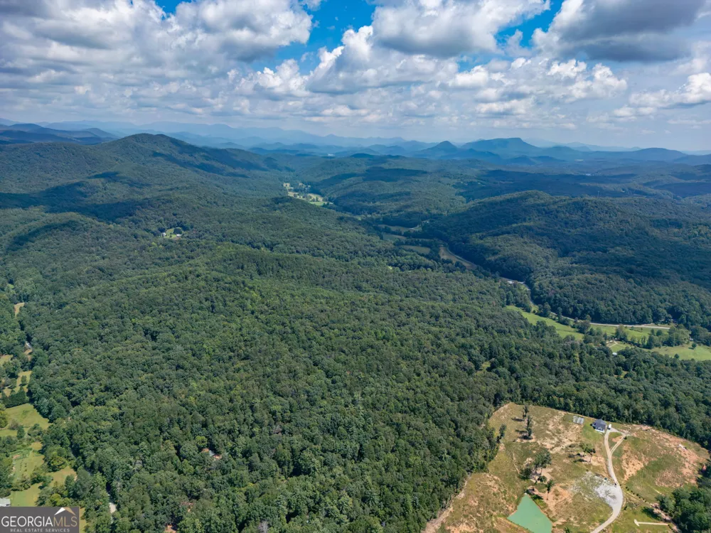 112 Kennedy Mountain RD Clarkesville, GA 30523