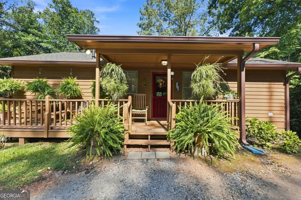 112 Kennedy Mountain RD Clarkesville, GA 30523