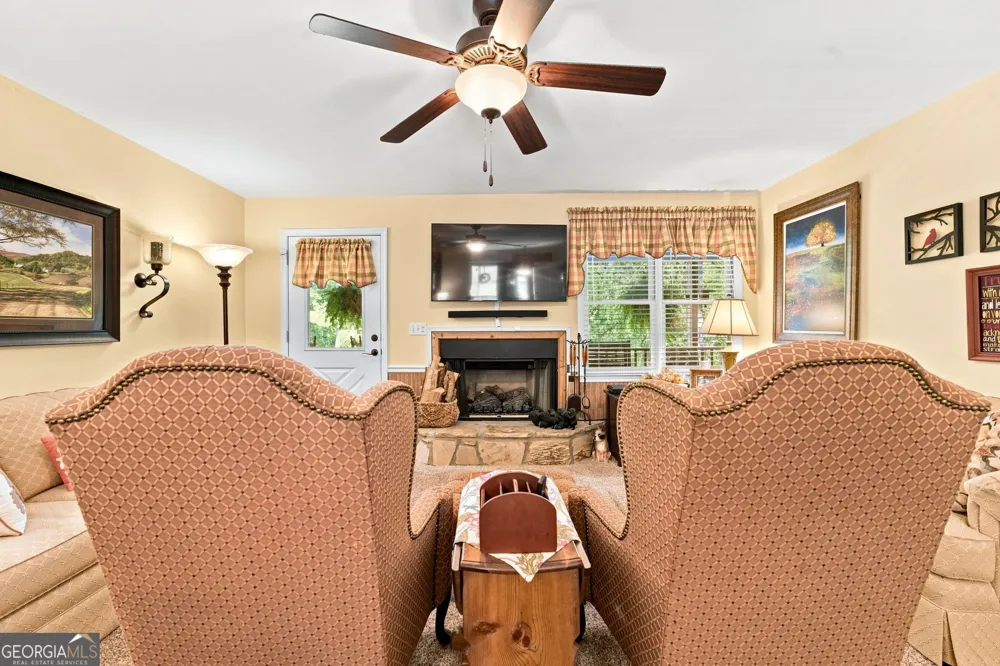 112 Kennedy Mountain RD Clarkesville, GA 30523