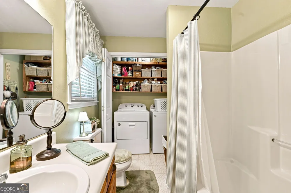 112 Kennedy Mountain RD Clarkesville, GA 30523