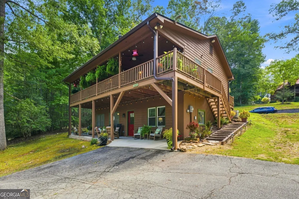 112 Kennedy Mountain RD Clarkesville, GA 30523