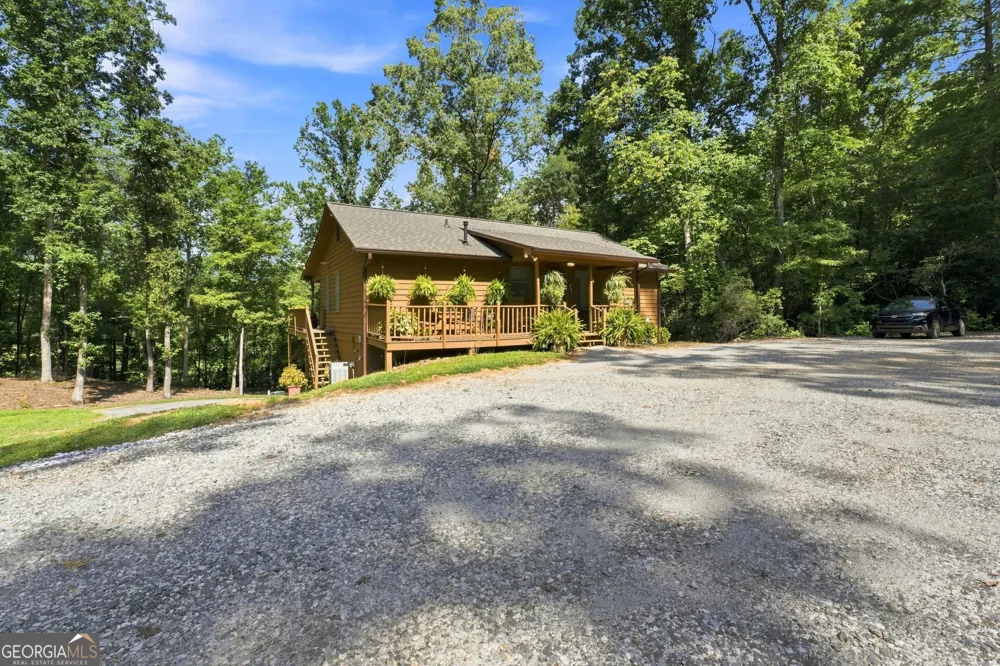112 Kennedy Mountain RD Clarkesville, GA 30523