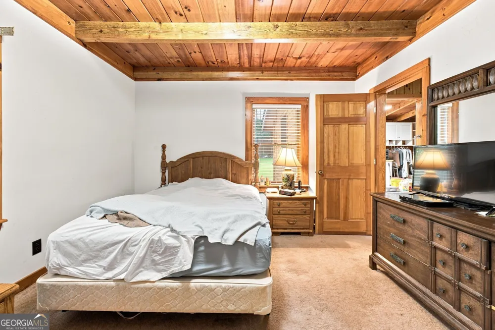 112 Kennedy Mountain RD Clarkesville, GA 30523