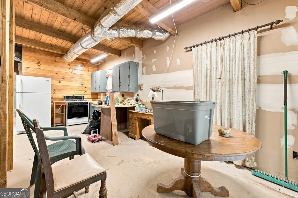 112 Kennedy Mountain RD Clarkesville, GA 30523