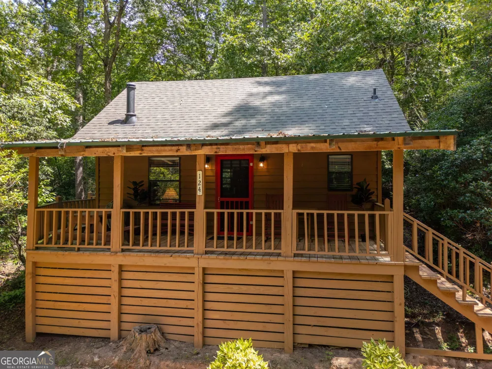 112 Kennedy Mountain RD Clarkesville, GA 30523