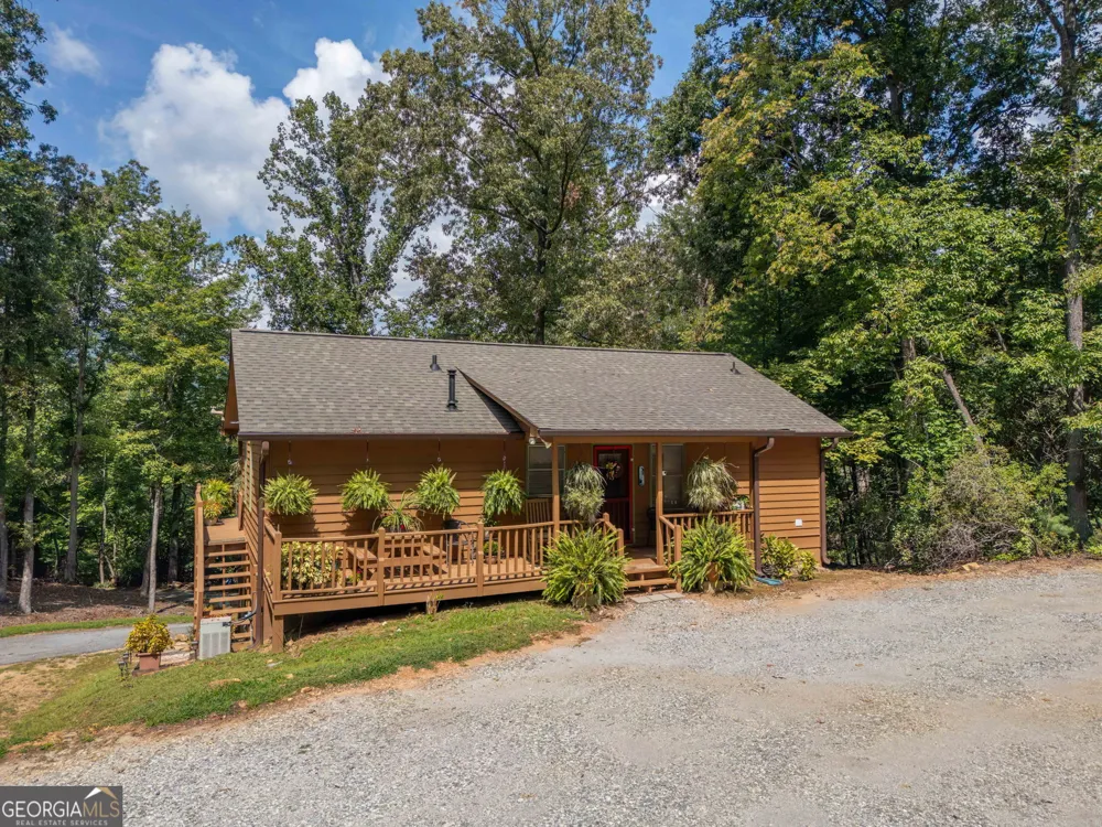 112 Kennedy Mountain RD Clarkesville, GA 30523