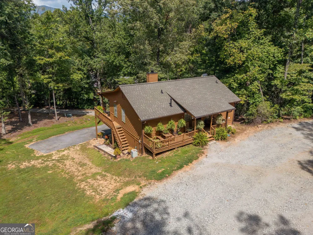 112 Kennedy Mountain RD Clarkesville, GA 30523
