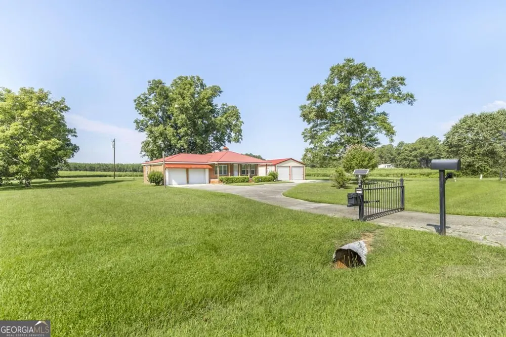 1472 Watkins Hall RD Dudley, GA 31022