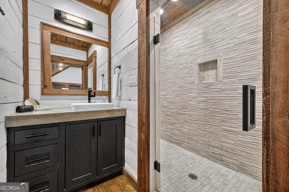 224 Eagle RDG Morganton, GA 30560