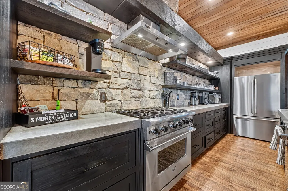 224 Eagle RDG Morganton, GA 30560