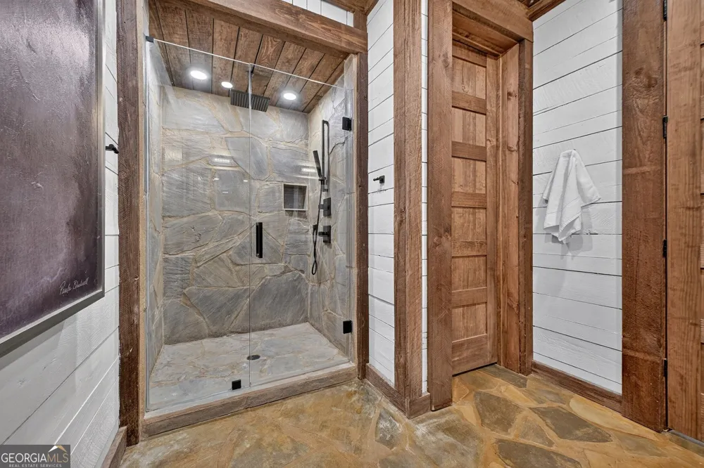 224 Eagle RDG Morganton, GA 30560