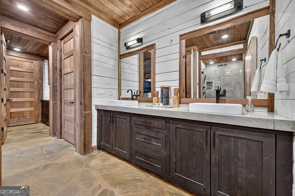 224 Eagle RDG Morganton, GA 30560