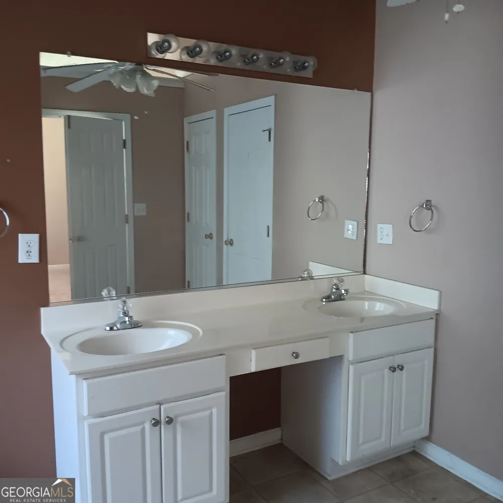 45 SADDLEBROOK LN Covington, GA 30016