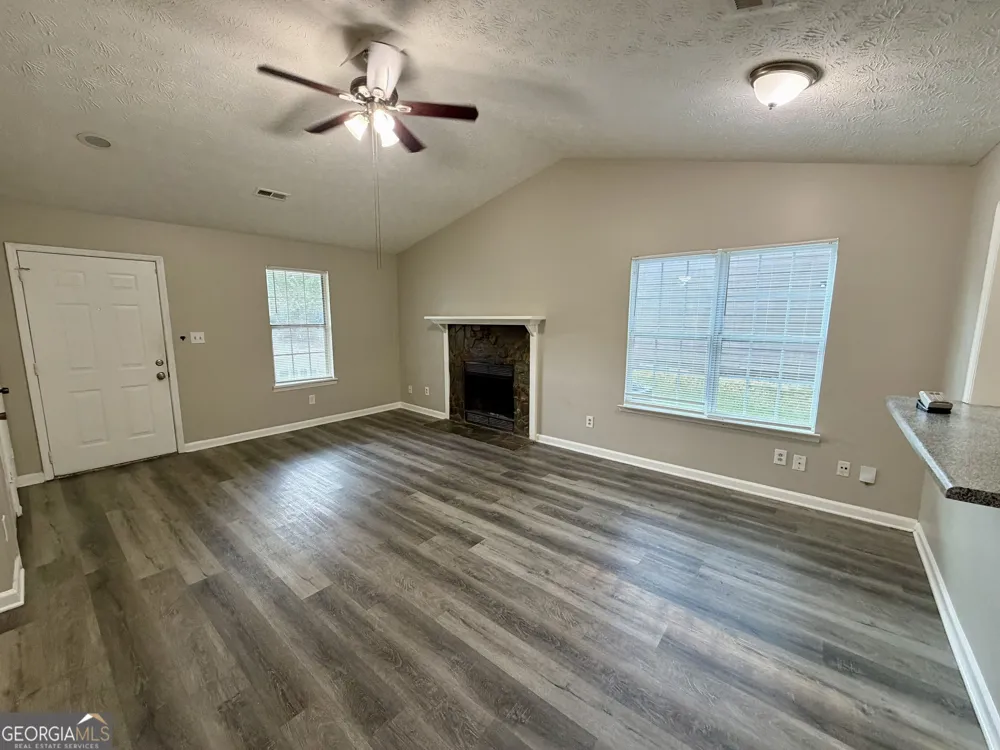 105 Fruitwood TRCE Riverdale, GA 30296