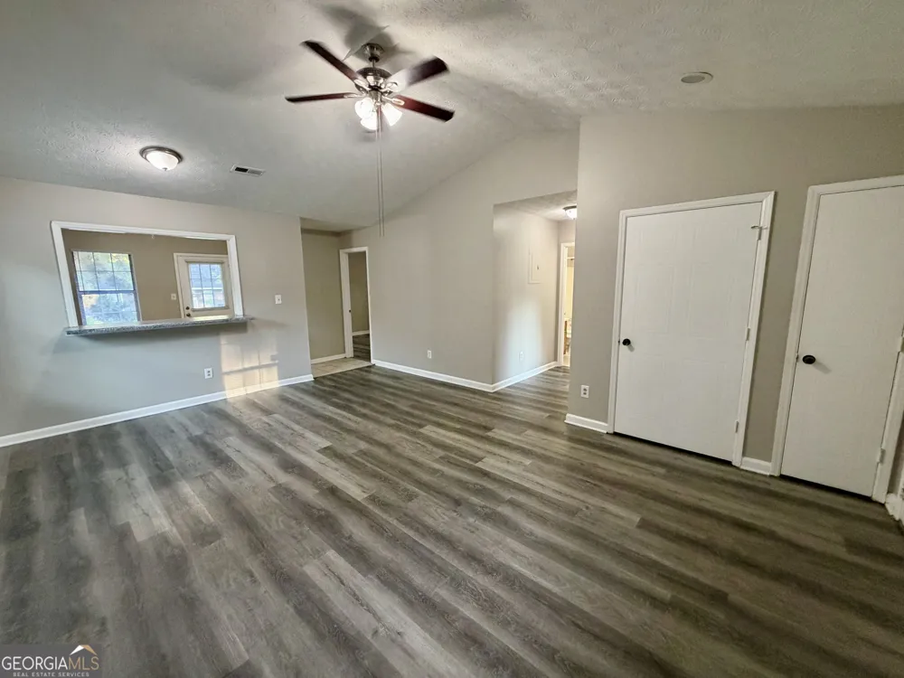 105 Fruitwood TRCE Riverdale, GA 30296