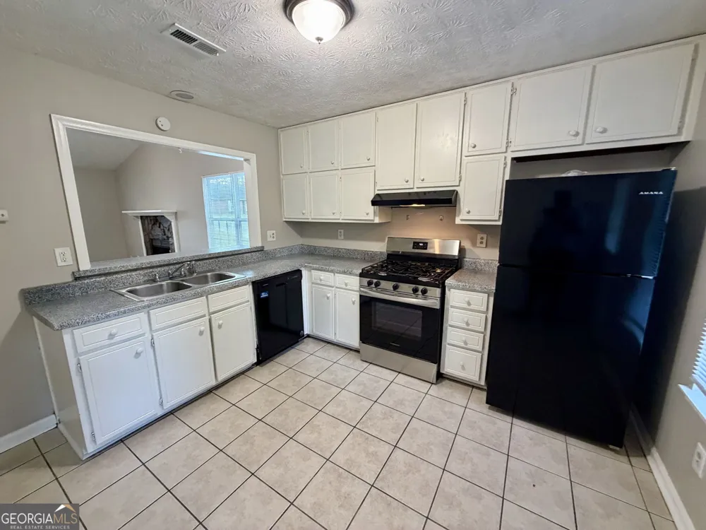 105 Fruitwood TRCE Riverdale, GA 30296