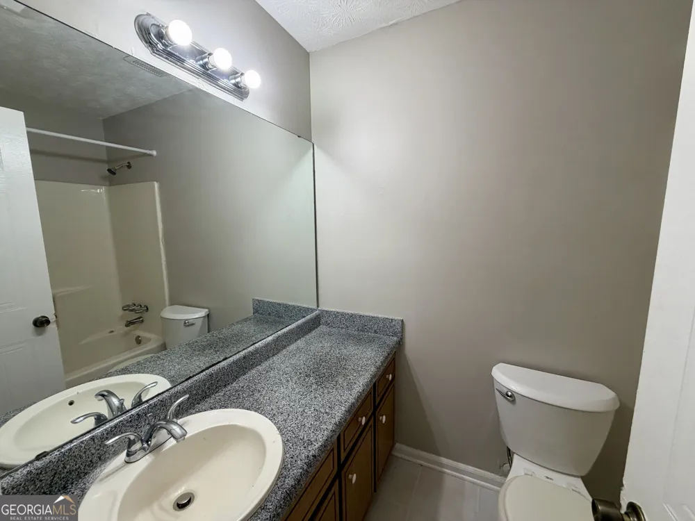 105 Fruitwood TRCE Riverdale, GA 30296