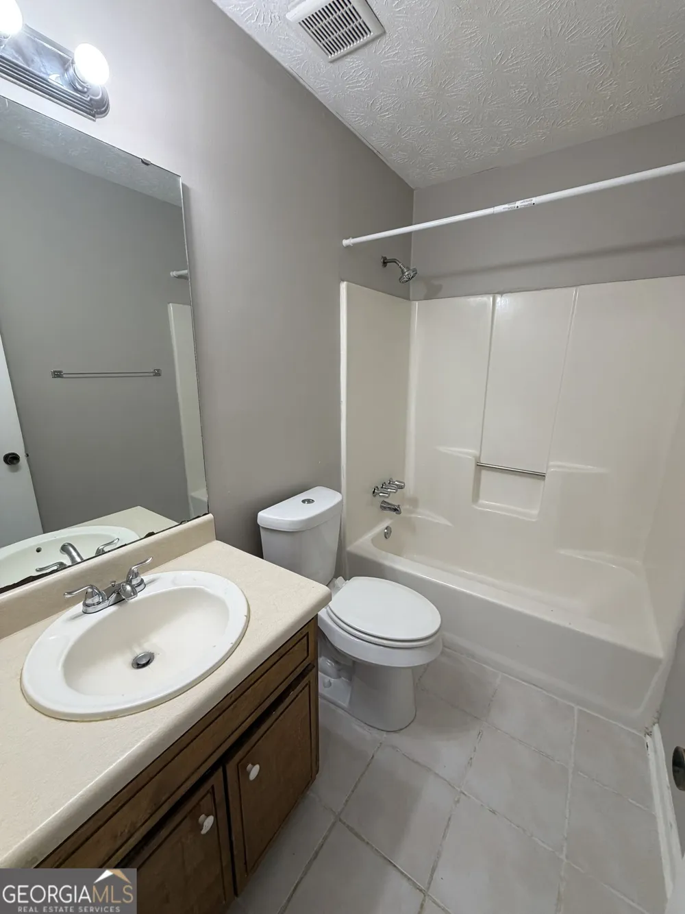 105 Fruitwood TRCE Riverdale, GA 30296
