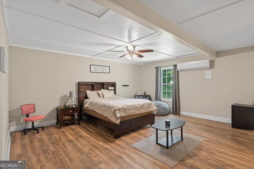 1911 Barnesville RD Griffin, GA 30224