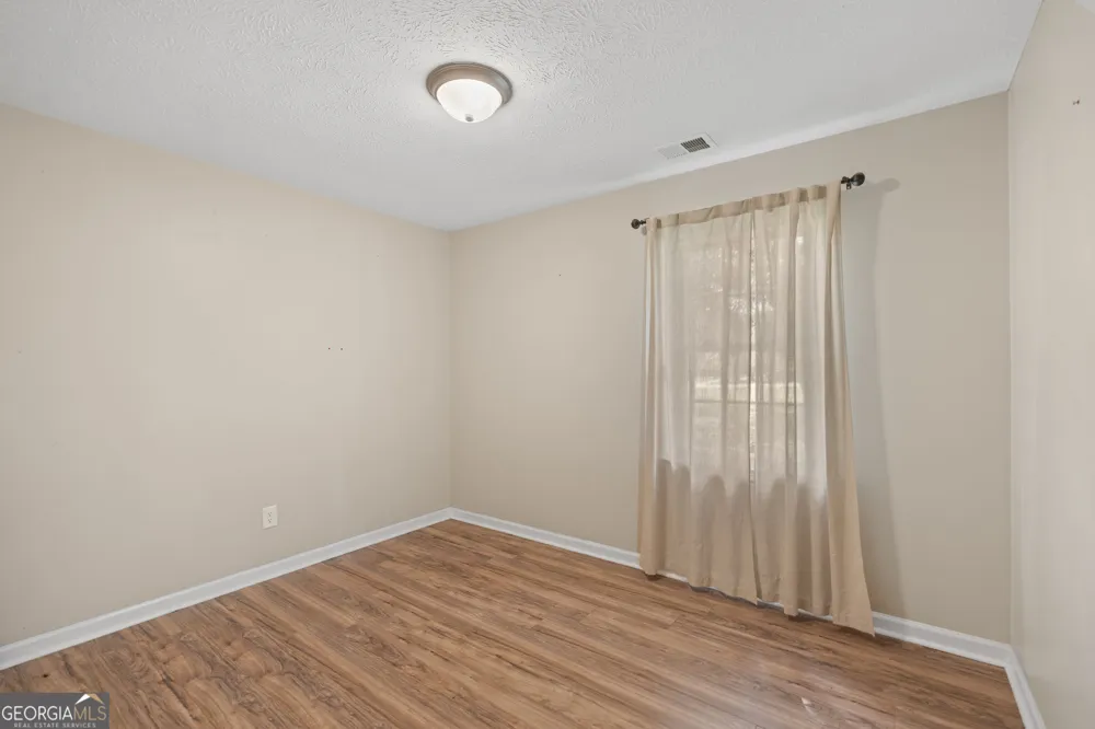 1911 Barnesville RD Griffin, GA 30224