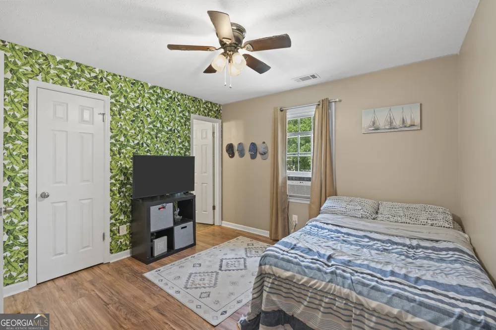 1911 Barnesville RD Griffin, GA 30224