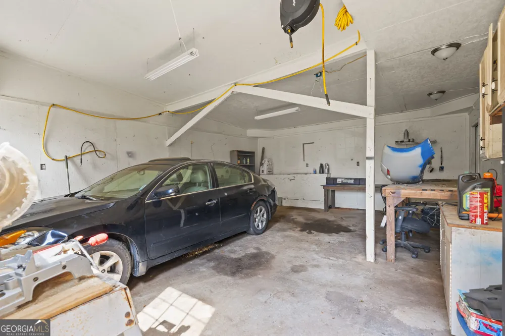 1911 Barnesville RD Griffin, GA 30224