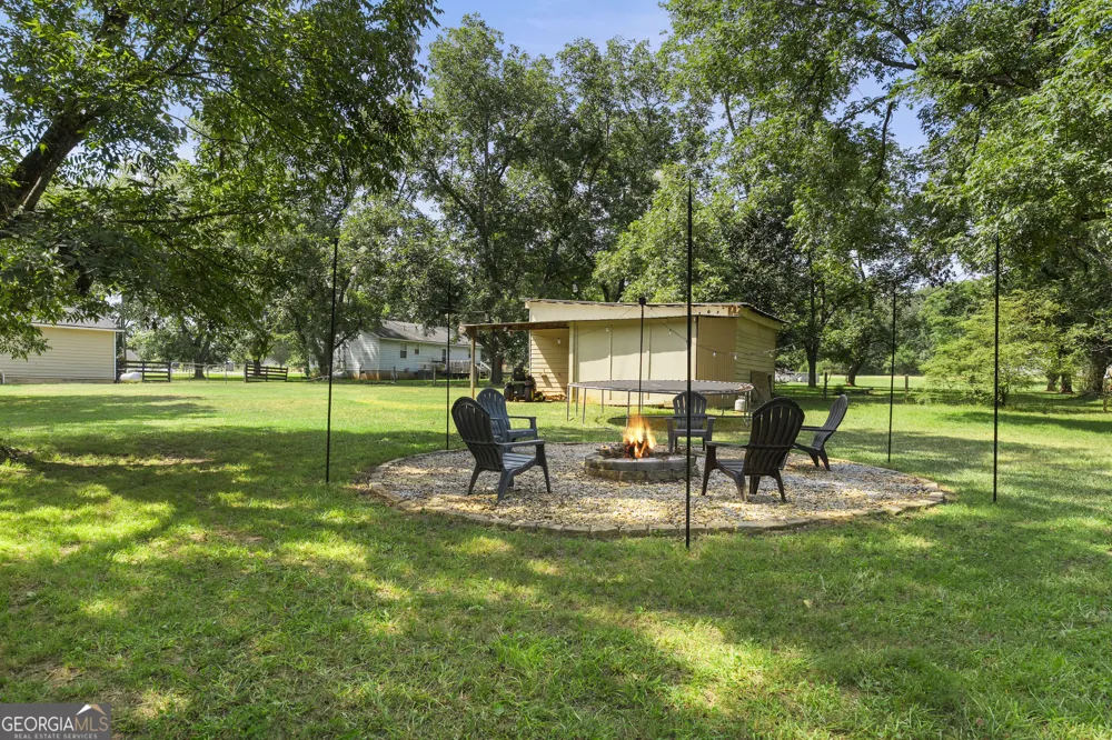 1911 Barnesville RD Griffin, GA 30224