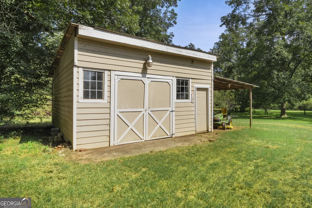 1911 Barnesville RD Griffin, GA 30224