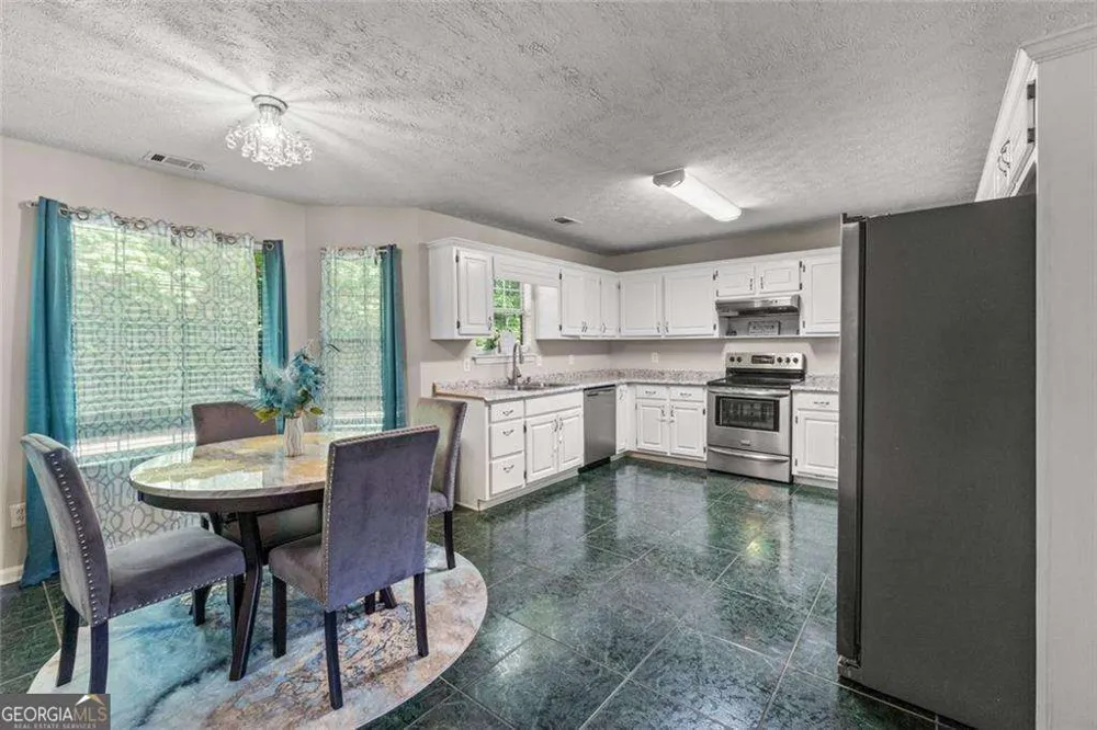 245 Cypress DR Covington, GA 30016