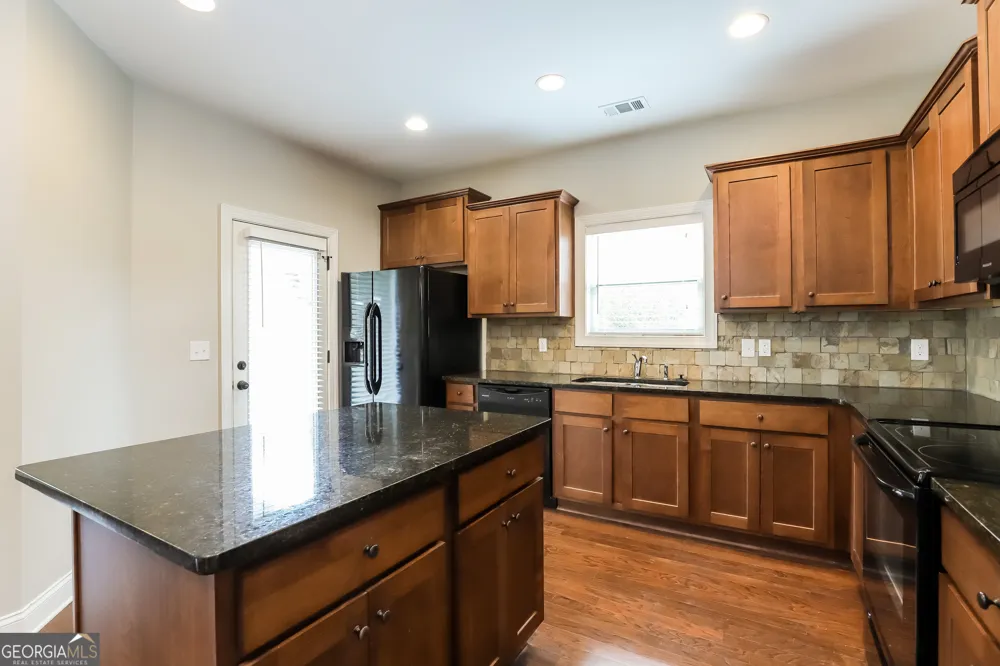 534 Amaranth TRL Hoschton, GA 30548
