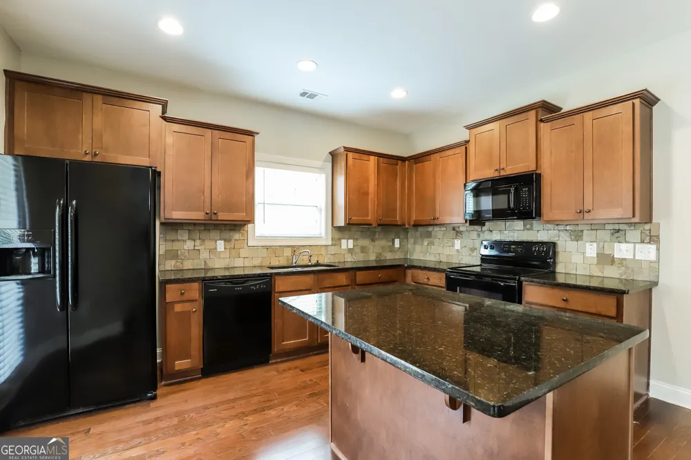 534 Amaranth TRL Hoschton, GA 30548