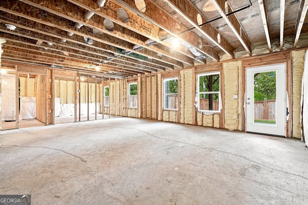 176 Meander DR Woodstock, GA 30188