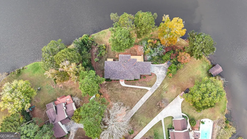 30 Hawthorne DR Newnan, GA 30263