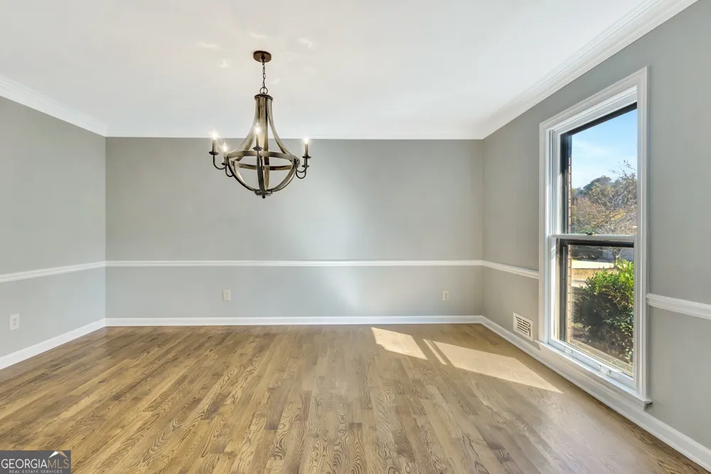 30 Hawthorne DR Newnan, GA 30263